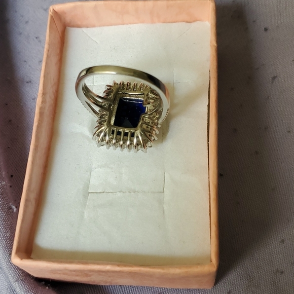 Ring - Picture 4 of 5